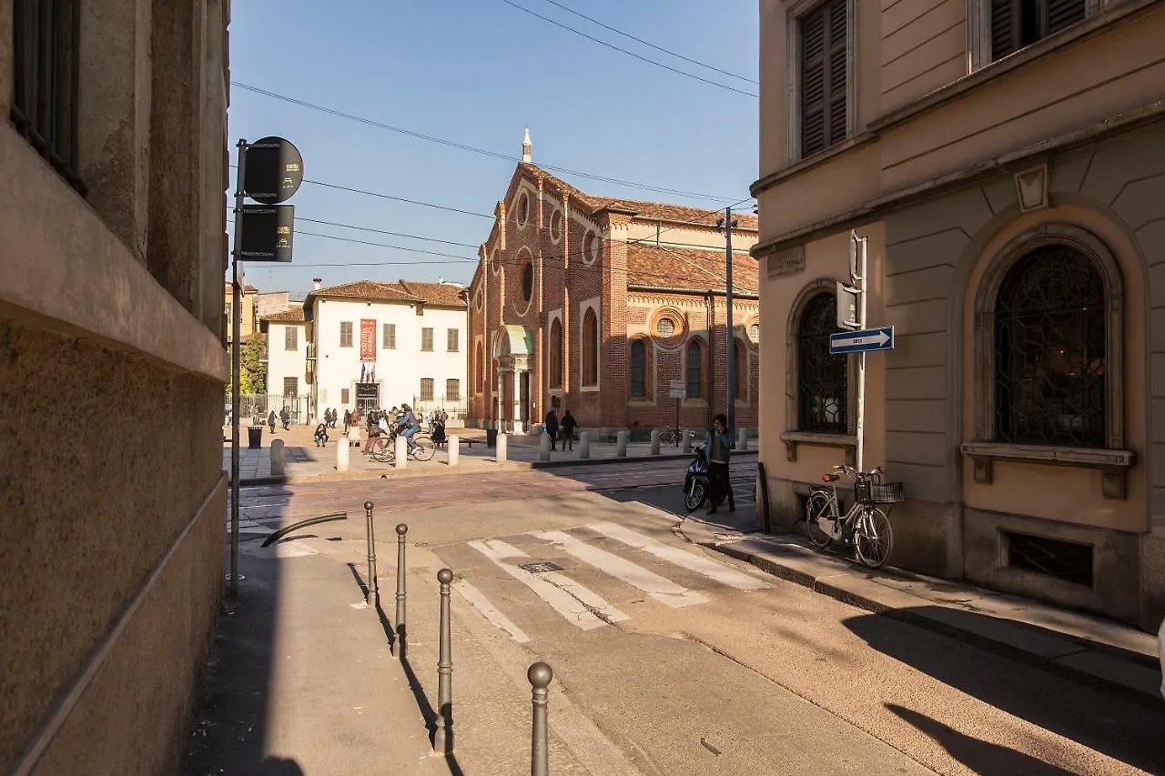 Guest house Design Ampio E Luminoso Hotel Milan Italy