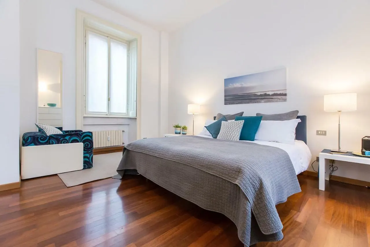 Guest house Design Ampio E Luminoso Hotel Milan Italy